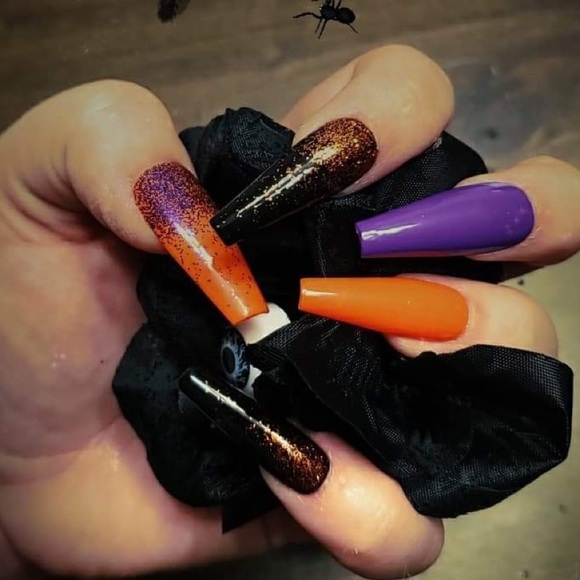 Halloween Nails - Picture 4 of 4